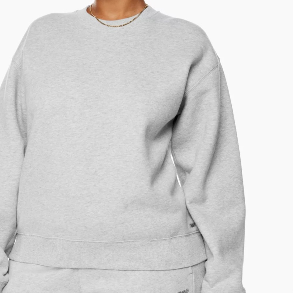 Aritizia Heather Chrome Cozy Fleece Perfecy Fit Sweatshirt